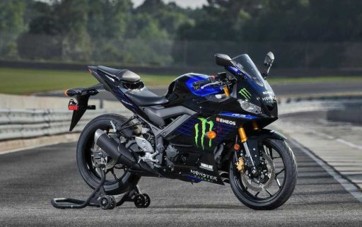 2021-yamaha-yzf-r3-monster-energy-motogp-edition-right-side-track